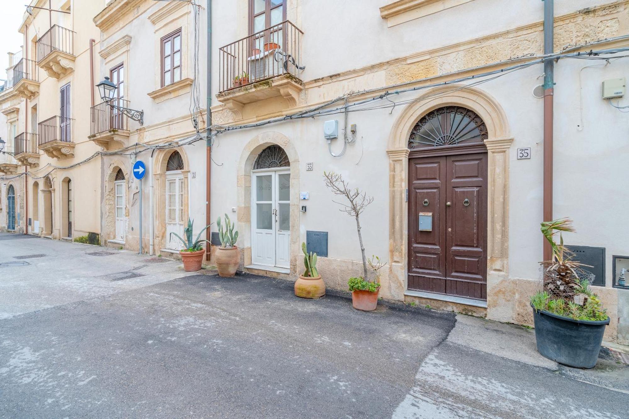 La Casa Di Eva In Via Nizza Apartment Сиракуза Екстериор снимка